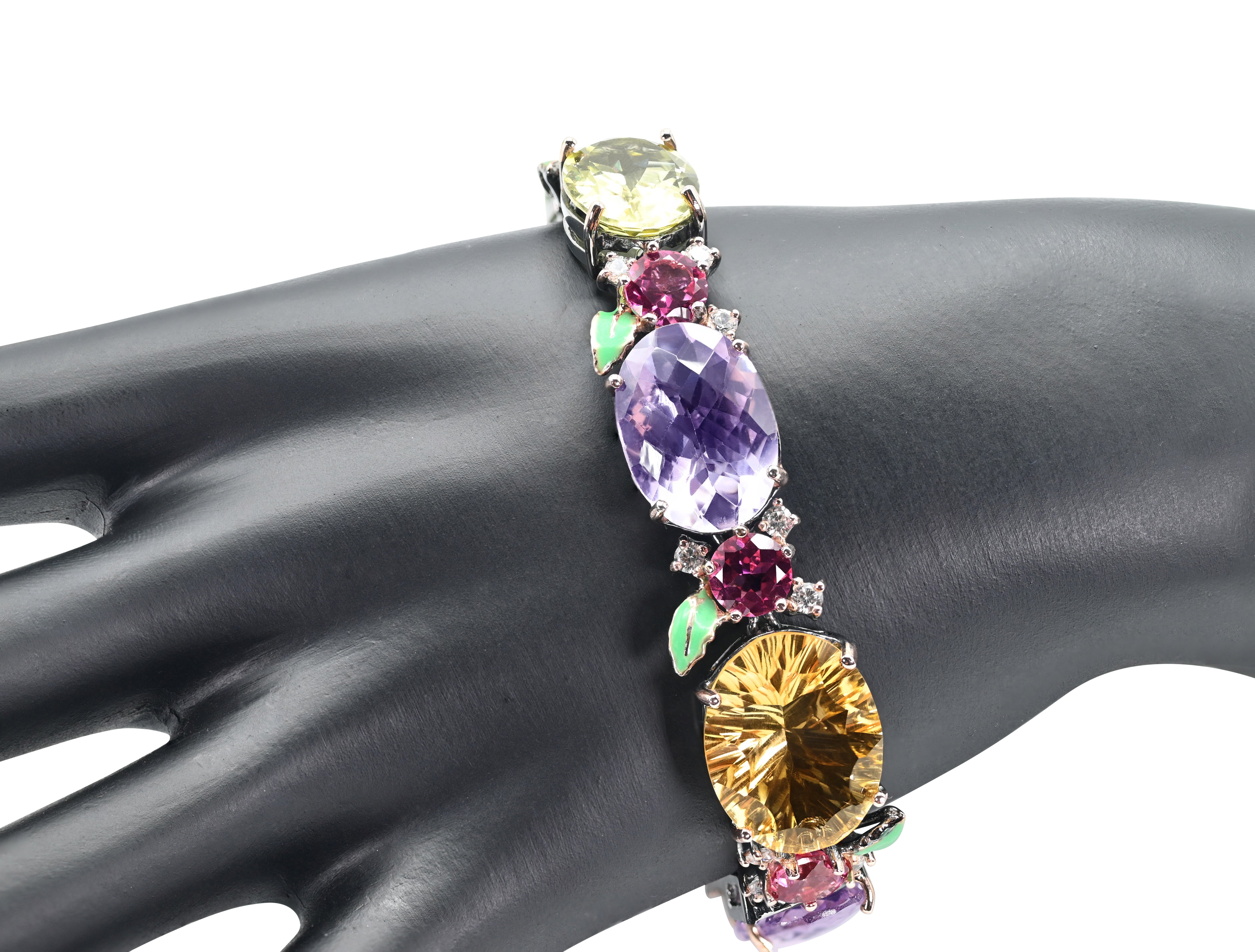 Women's Gold Bracelet